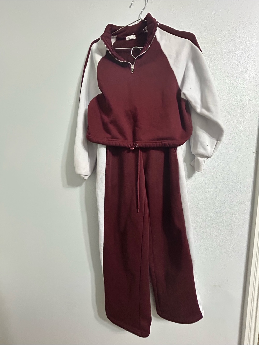 XS Maroon White Two-Piece Sweat Set wide leg pants cropped top sweatshirt